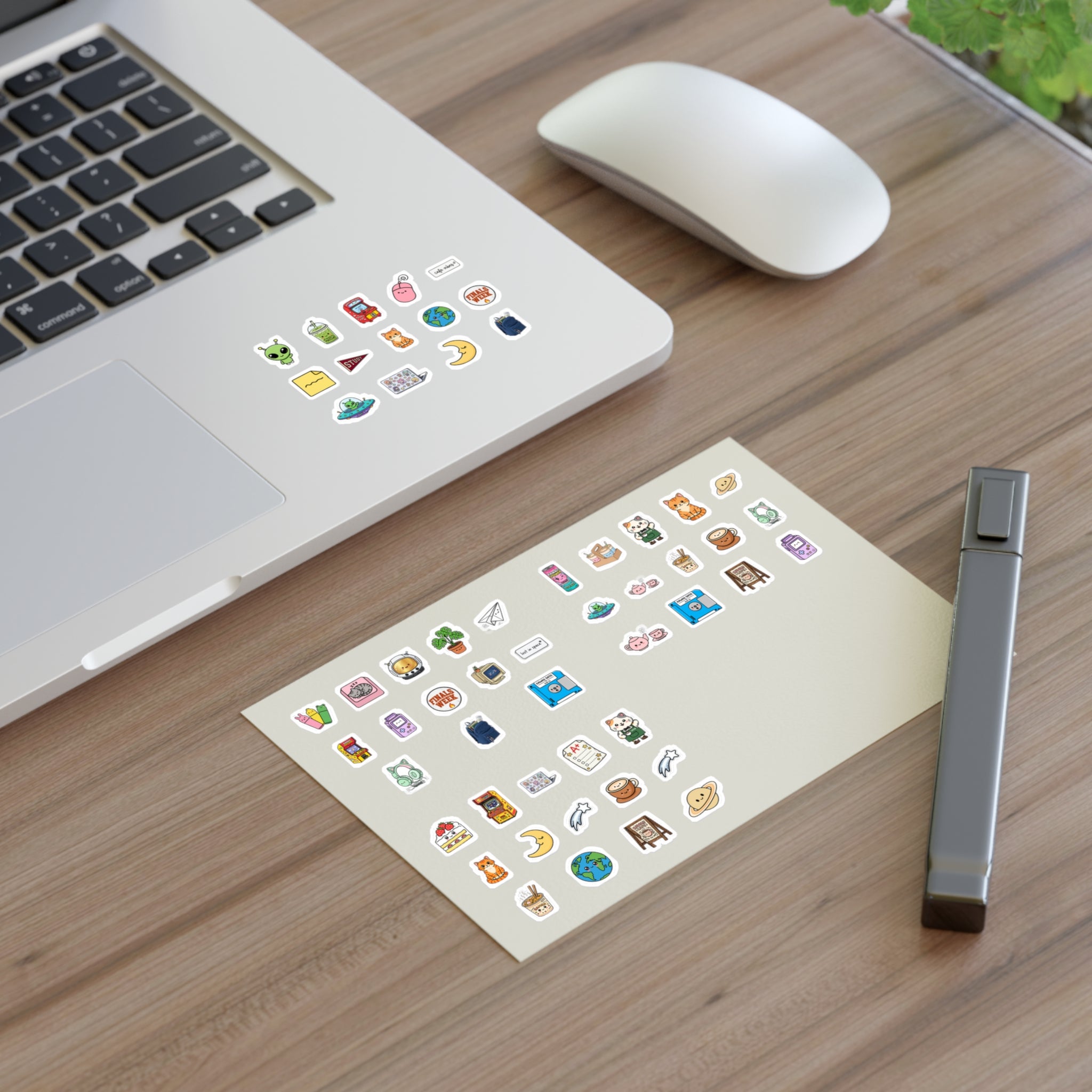 Everyday Desk Sticker Pack — 32 Mini Kiss-Cut Stickers (Phone Case Deco Sheet)